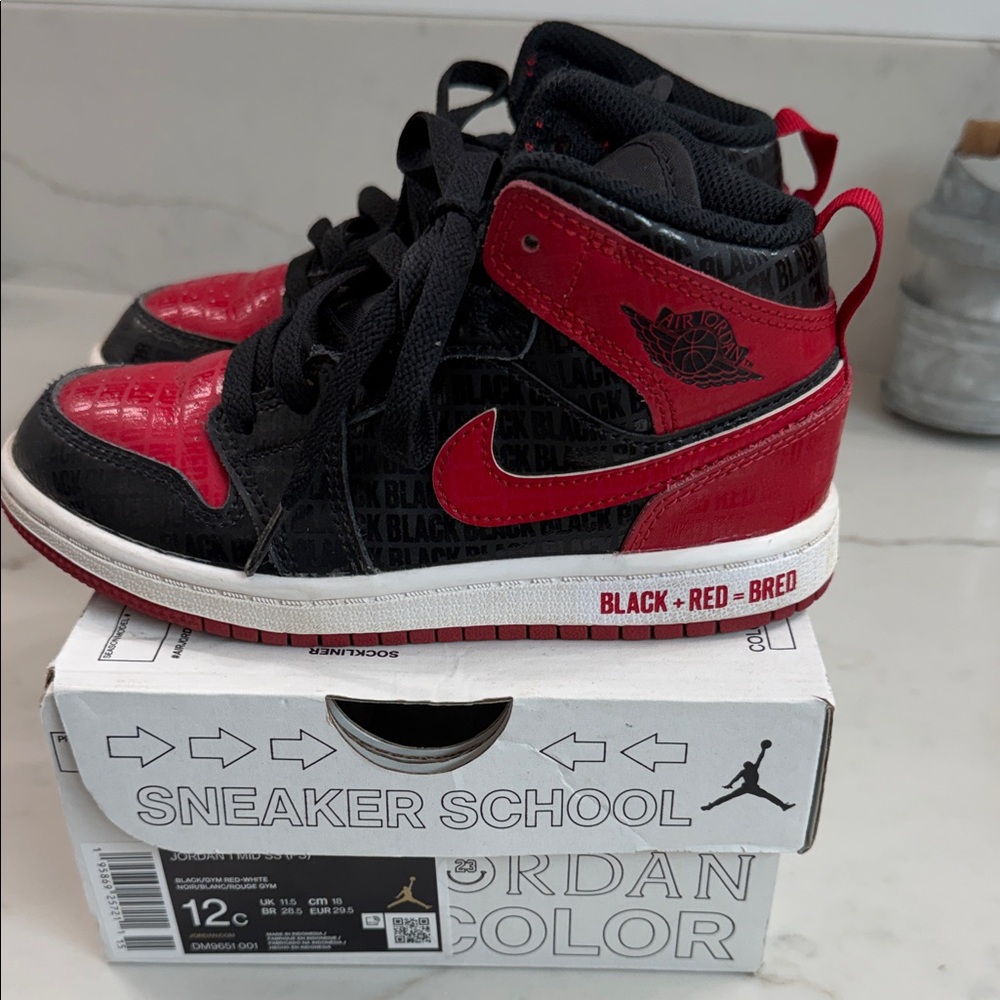 Jordan Kids High-Top Sneakers in Black & Red